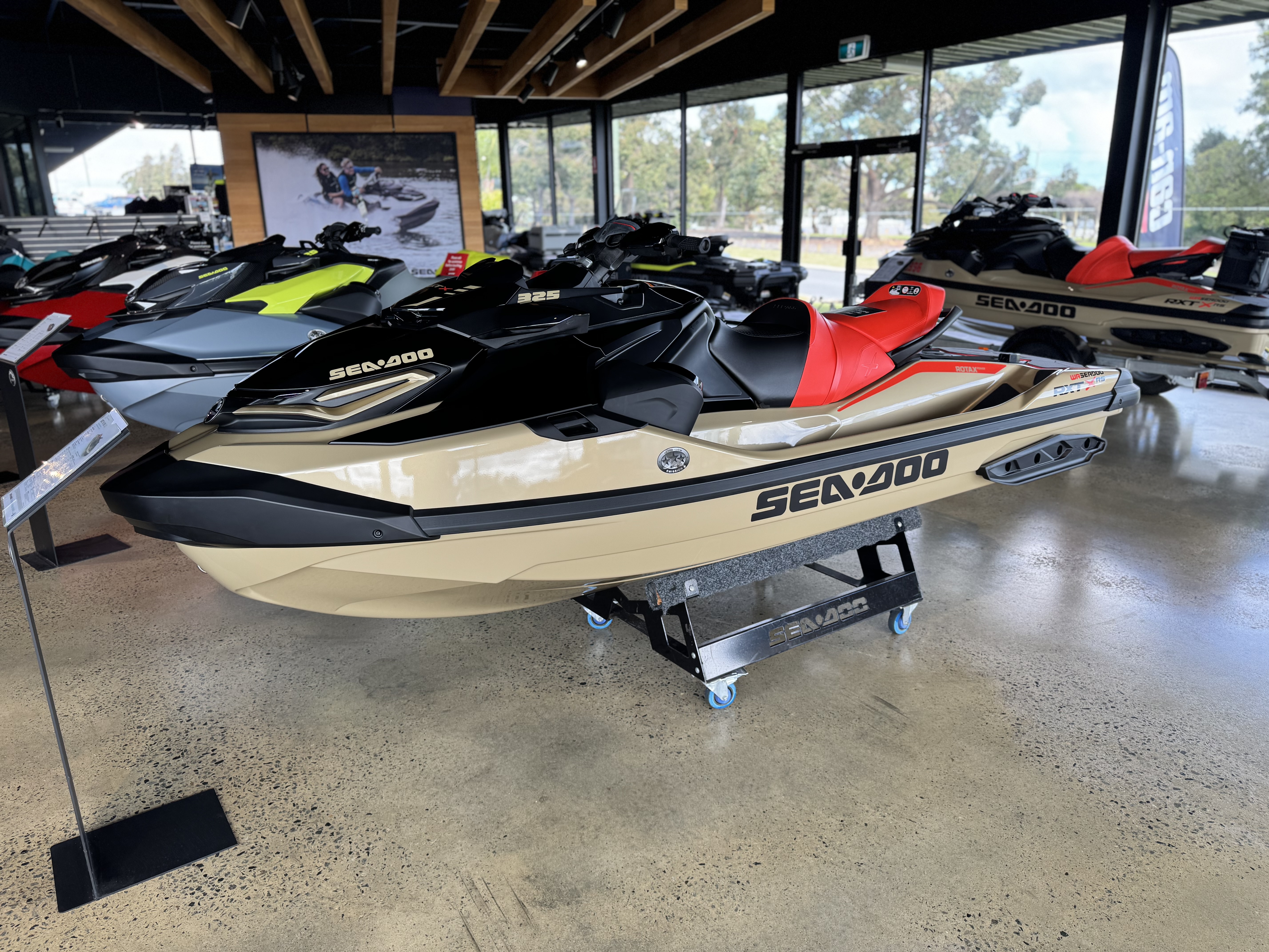 2025 RXT-X 325<br> w/Premium paint - 1