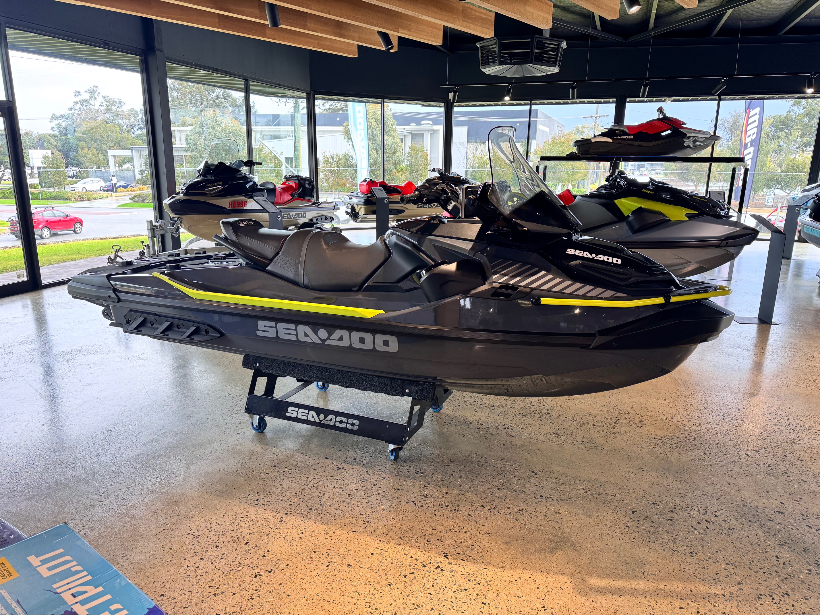 2023 Explorer Pro 170 - 3